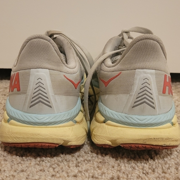 Hoka One One Women's Clifton 7 Lace Up Running Shoes Sneakers Size 7.5 Red Gray - Picture 4 of 6